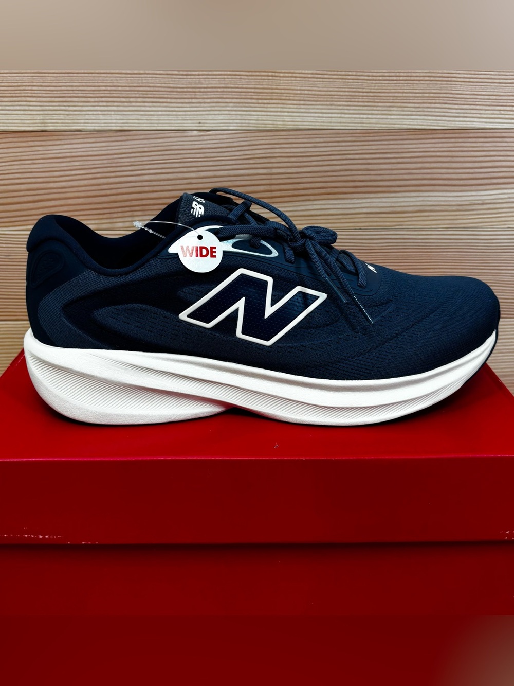 New Balance Fresh Foam 680 V9 Mens Sz 11.5 2E Wide Navy White Running M6808FA